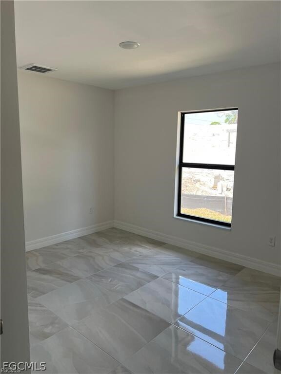 Building Photo - 4852 30th St SW