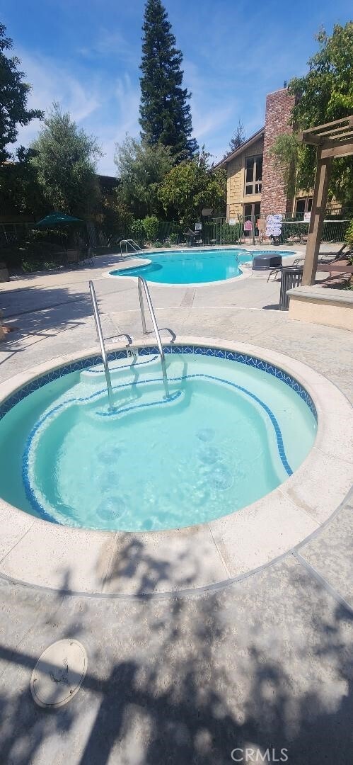 Building Photo - 3050 S Bristol St