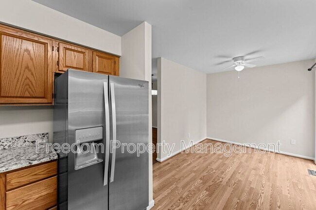 Building Photo - 8644 Sanderling Dr
