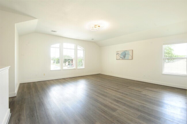 Building Photo - 9507 Flying Eagle Ct