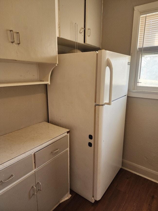 Building Photo - 1222 N 13th St