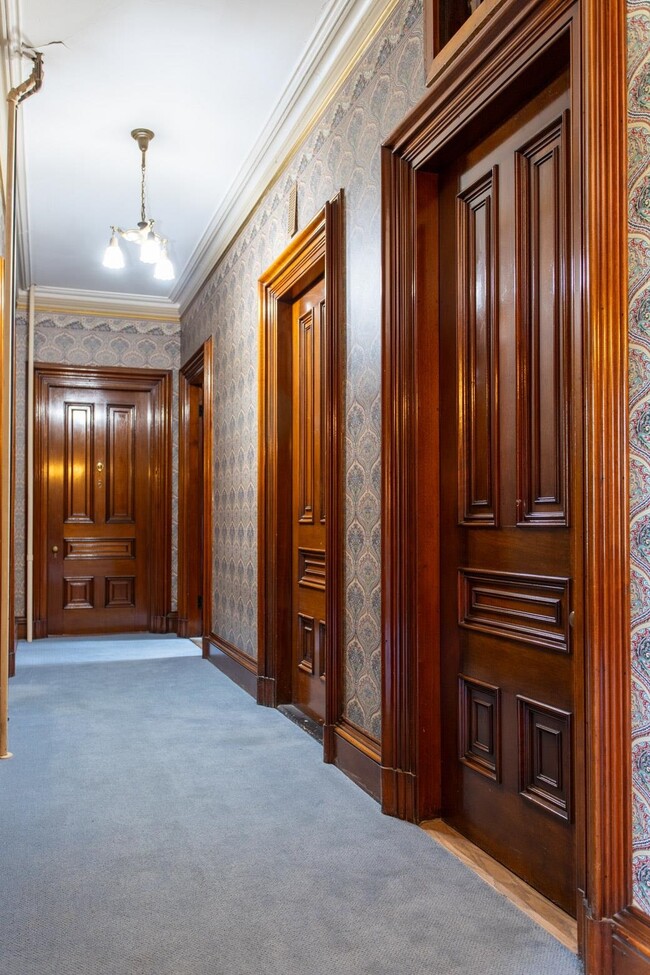 Building Photo - 241 Middle Street