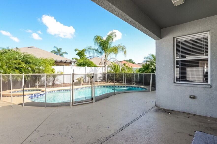 Building Photo - 4551 Mapletree Loop