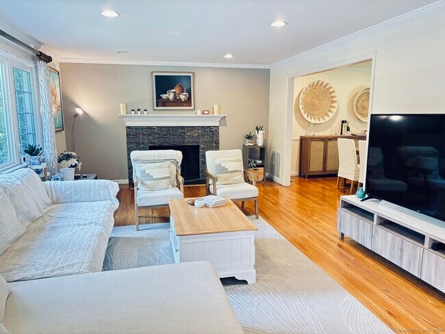 Building Photo - 43 Kent Hills Ln