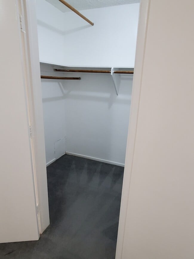 Building Photo - 1417 S Atlantic Blvd