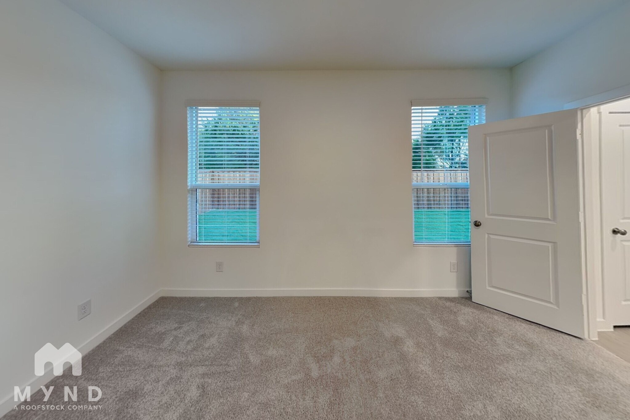Building Photo - 1746 Milton Dr