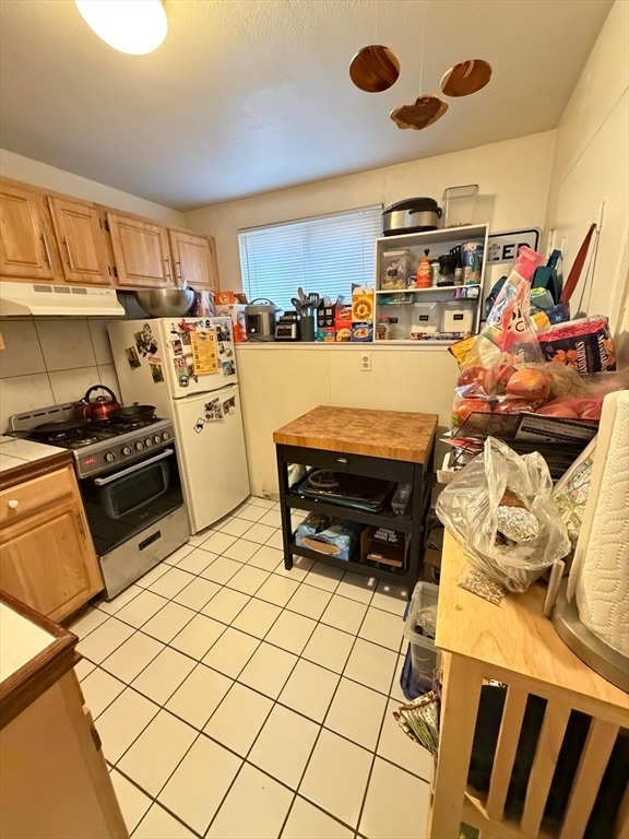 Building Photo - 108 Perkins St