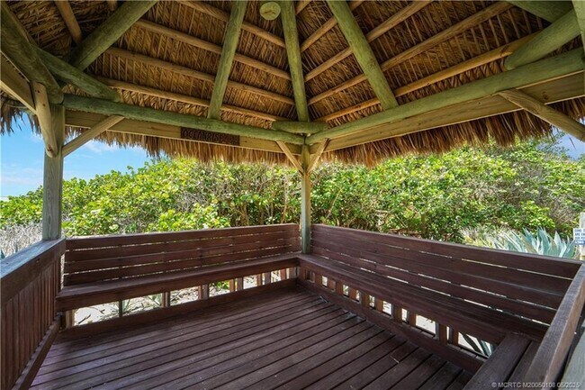 Building Photo - 10310 S Ocean Dr