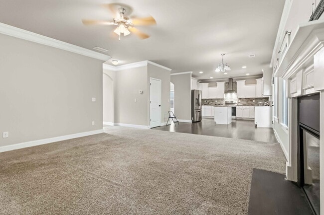 Building Photo - 871 Overlook Path Way