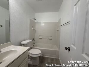 Building Photo - 6502 Ithaca Bend