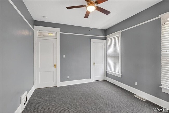 Building Photo - 221 Lebanon Ave