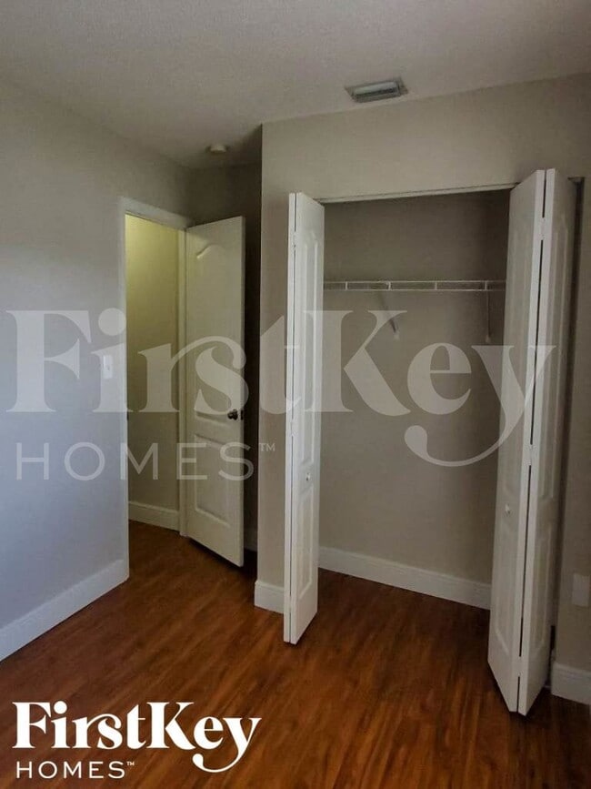 Building Photo - 17655 SW 146th Ct