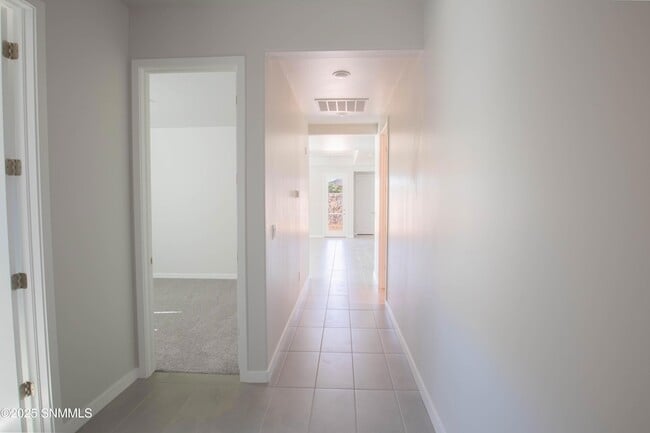 Building Photo - 5017 Sand Strm Rd