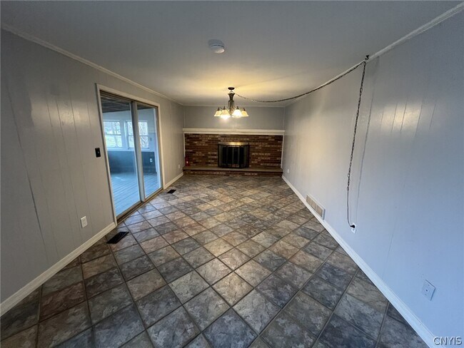 Building Photo - 10 Echodale Ave