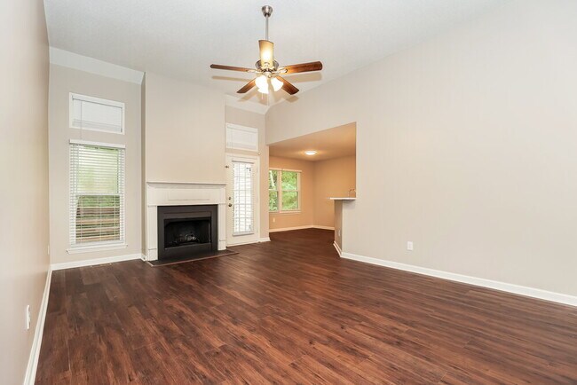 Building Photo - 3868 Round Rock Dr