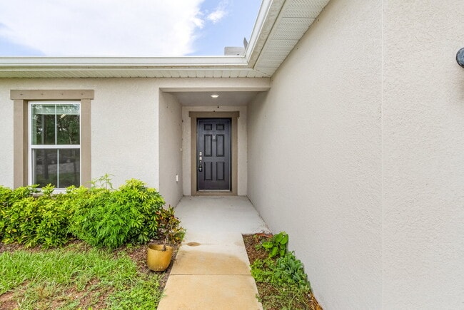 Building Photo - Modern Living in Deep Creek – 2020 Built 3BR Half-Duplex