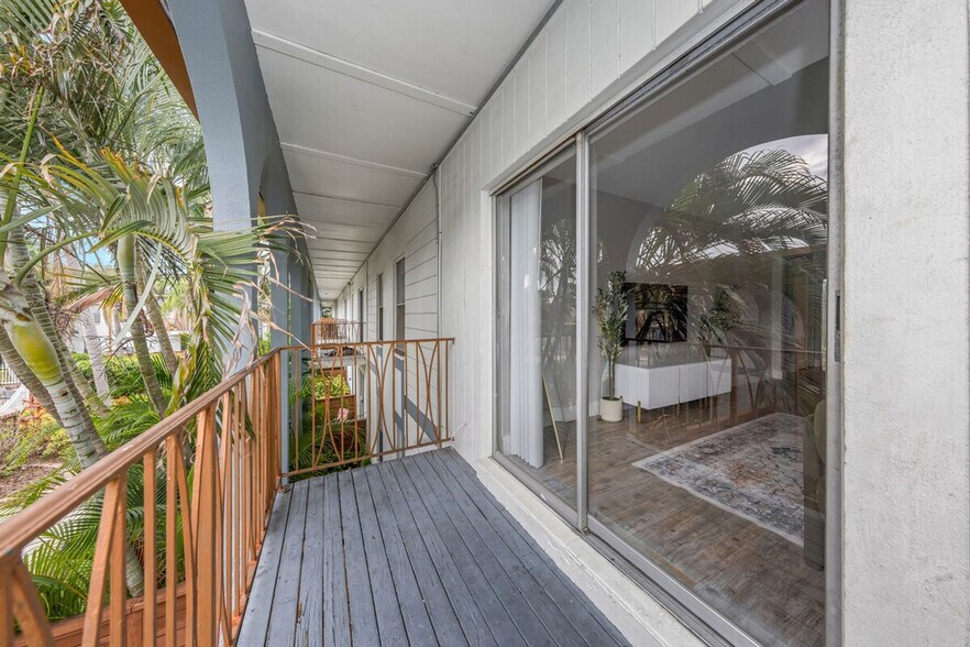 Building Photo - 4403 W Cleveland St