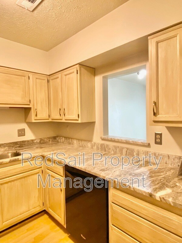 Building Photo - 21 Sidewinder Ct