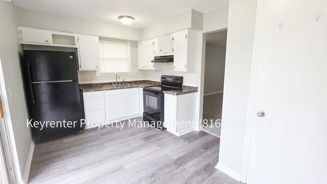 Building Photo - 1010 S Osage St