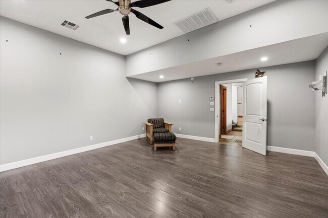 Building Photo - 1629 W Willetta St