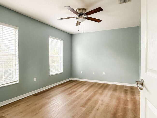 Building Photo - 10144 Arbor Run Dr