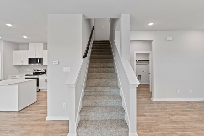 Building Photo - AVAILABLE NOW! 3 BEDROOM TRIPLEX LOT LOCATED ON 1-ACRE LOT IN MIDLOTHIAN, TX!