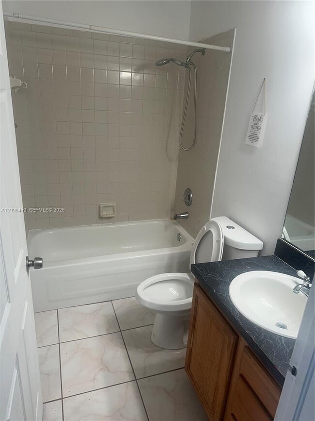 Building Photo - 1139 Freshwater Lakes Dr