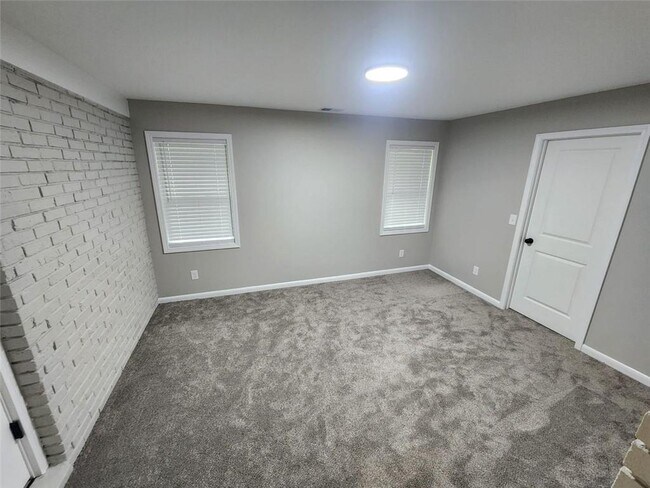 Building Photo - 1181 Starline Dr