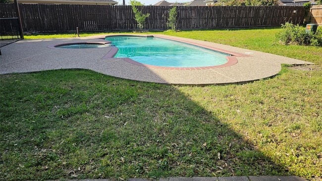 Building Photo - 23510 Stratsborough Dr