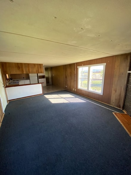 Building Photo - 1801 S Business 45