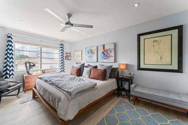 Building Photo - 1450 Lincoln Rd