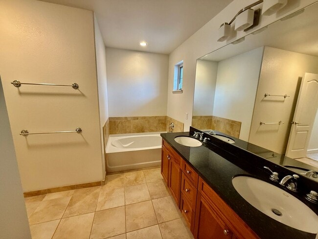 Building Photo - Ko Olina Kai Resort living 3/3/1 Furnished or unfurnished