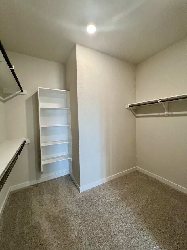 Building Photo - 14426 Daphne Bnd