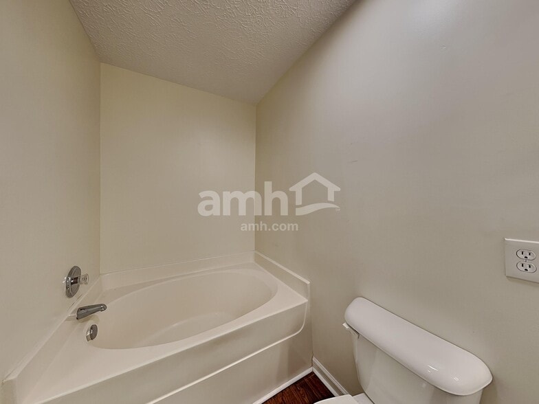 Building Photo - 3468 Chandler Cove Way