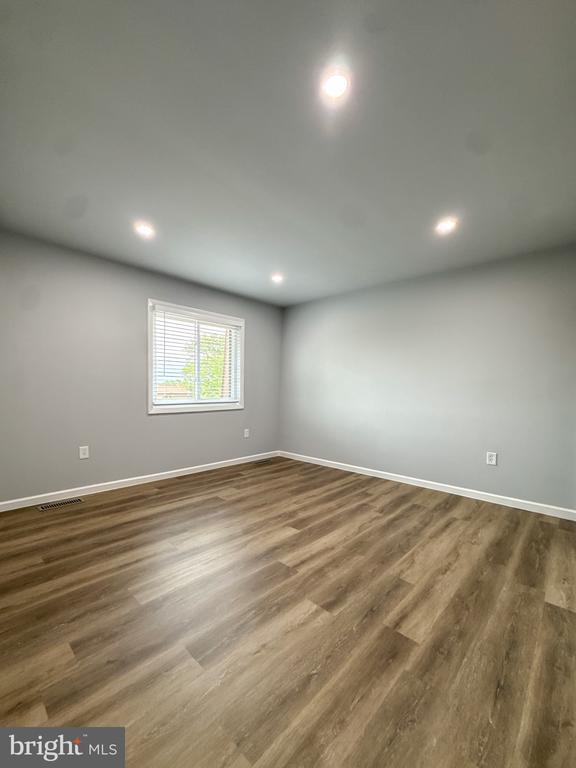 Building Photo - 3036 Virginia Dare Ct