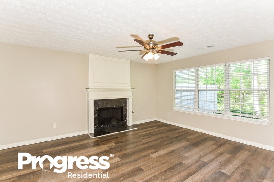 Building Photo - 2521 Meadow Pond Trail SW