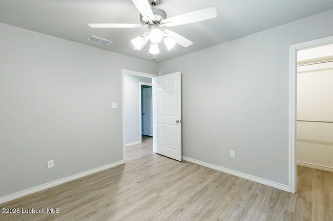 Building Photo - 7913 C R 5850