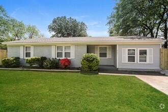Building Photo - 4285 Willow Rd