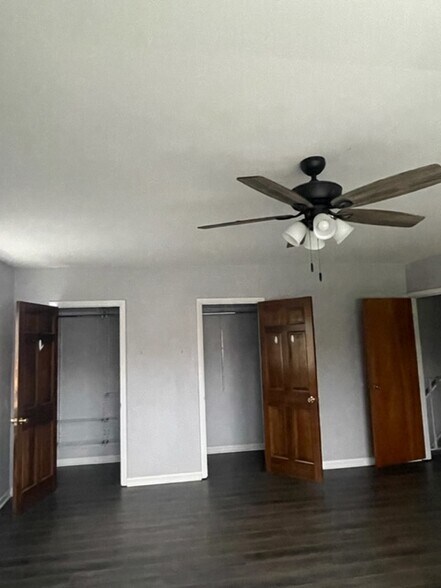 Building Photo - 22 Fitzwatertown Rd