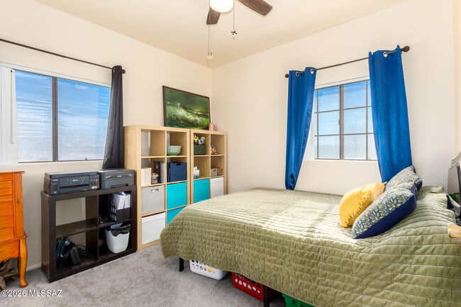 Building Photo - 10472 N Fair Mountain Dr