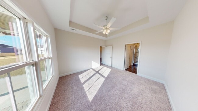 Building Photo - Modern Comfort, Great Location, and Pet-Friendly Living