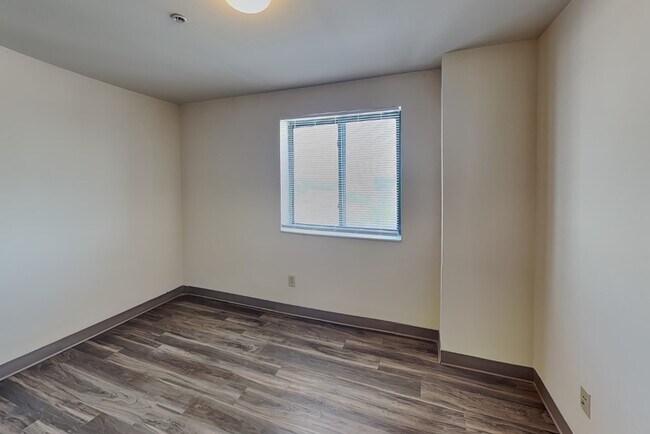 Building Photo - 200 Stanton Ave