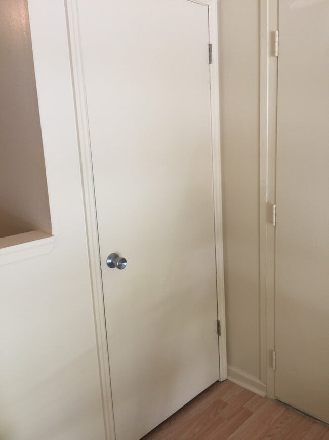 Building Photo - Robinwood Apartments