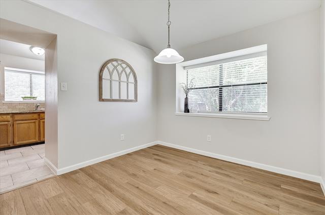 Building Photo - 1501 Springaire Ln