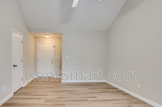 Building Photo - 4705 E Creek Mill Ct