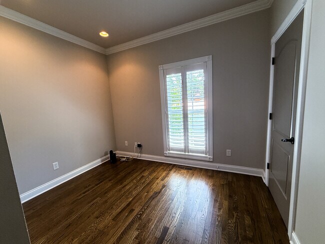 Building Photo - 159 Briggs Hill Rd