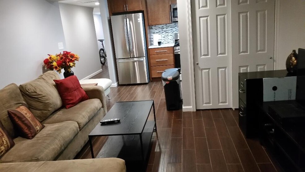 Building Photo - 84 Q St NW