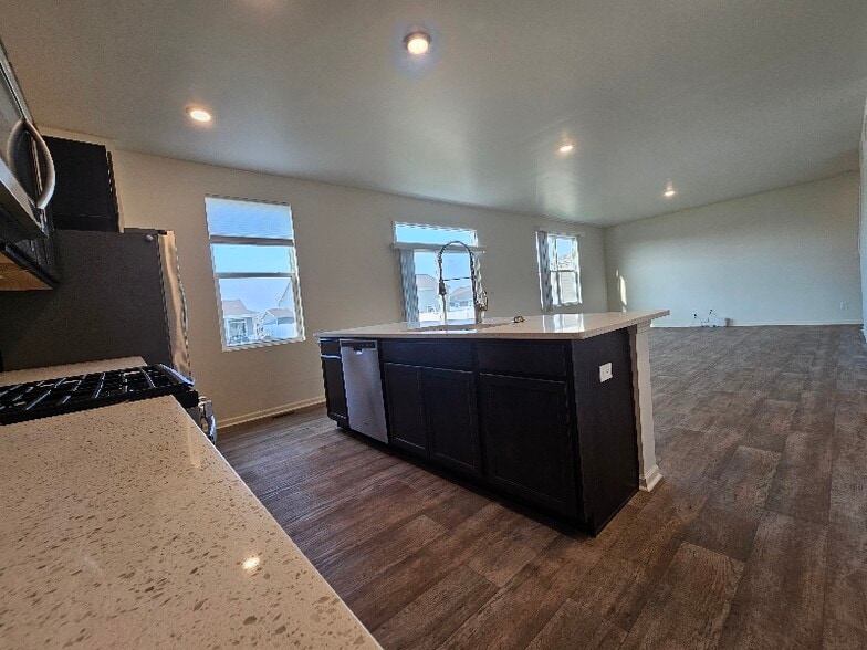 Building Photo - 7750 W 105th Pl