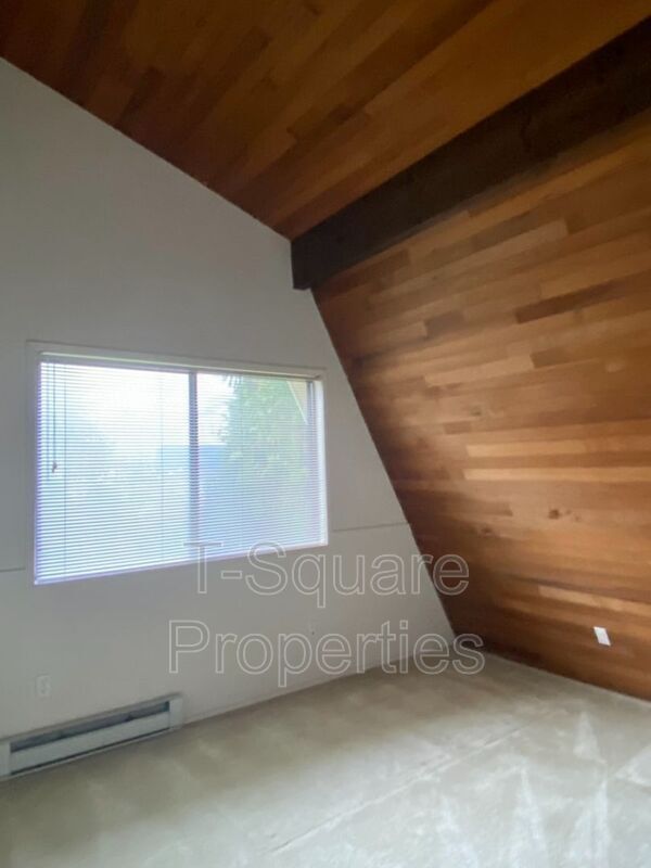 Building Photo - 5115 159th Ave NE
