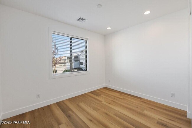 Building Photo - 5008 Atwood Ct